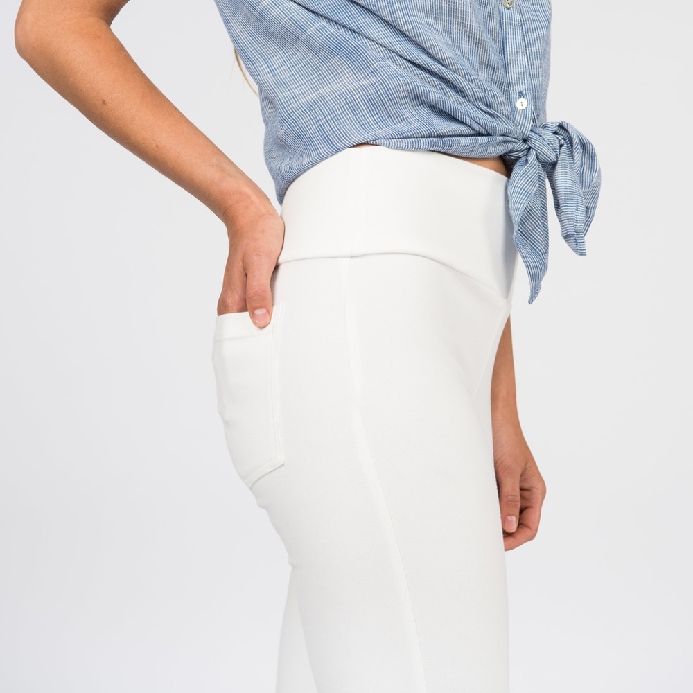 White Denim knit Jegging! NWT Multiple sizes